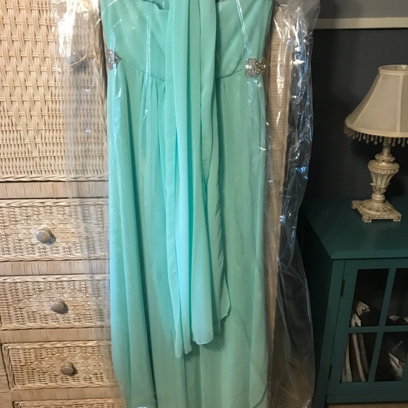 Prom dress - Picture 3 of 3